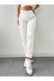 Retro Comfort Mom Jeans - High Waist Relaxed Fit - 2