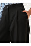 Solid Mid Rise Pleated Tailored Crop Trousers - 5