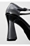 Black Women's Classic Shoes 67040447 - 4
