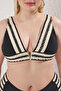 Siyah Şerit Desen Detaylı V Aksesuarlı Büyük Beden Bikini Üstü TBBSS25CT00013 - 3