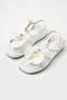Daisy White Flower Detailed Women's Sandals - 4