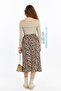 MADONNA COLLAR Camisole BLUZ، بدلة تنورة من جلد الغزال بنمط الفهد - 3