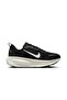حذاء Nike Vomero 18 للنساء