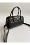 Bali Model Hand and Women's Shoulder Bag Black - 3