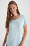 Catheri̇nes Soft Textured Fabric Short Sleeve Women's Capri Pajama Set - 2