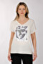 Minimalist Oversize V-Neck Women's T-Shirt - Casual Chic - 2