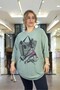 حقيبة مع جيوب منقوشة برقبة قارب وقصة بيضاوية كبيرة الحجم من Italayn Mercerized Blouse Sweater