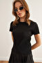 Women's Black Crew Neck Short Sleeve Pleated Blouse Blz- 19002892