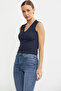 تي شيرت بياقة V وحزام سميك - أزرق داكن - 4