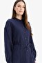 قميص إسلامي بأكمام طويلة من الموسلين برباط مسطح أساسي من Relax Fit E1107AX25SP