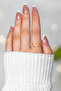 خاتم نسائي ذهبي قابل للتعديل على شكل تاج الملكة من حجر الزركون - 2