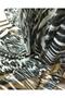 Mesh in Black and White Colors (Width 140 cm x Length 230 cm)