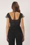 Siyah Tül Fitted/Vücuda Oturan Bağlama Detaylı Esnek  Örme Bluz TWOSS25BZ00465 - 4