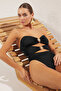 Siyah Cut Out Detaylı Straplez Kaplı Regular Mayo TBESS25MA00045