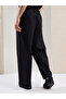 Mid Rise Oversized Pleated Trousers - 4
