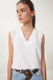 Women's Ecru Sleeveless Ayrobin Blouse Gx00002