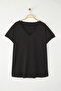 Siyah V Yaka Uzun Boy Büyük Beden T-shirt TBBSS25BF00073 - 5