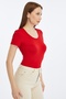 بلوزة نسائية حمراء برقبة دائرية وأكمام قصيرة من الفيسكون - 4