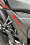 حروف أباتشي باللون الأحمر لليمين واليسار لـ TVS Apache RTR (2 قطعة) - 3
