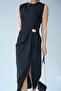 Women's Black Crew Neck Drape Gold Accessory Detailed Slit Midi Dress - 5