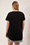 Siyah V Yaka Uzun Boy Büyük Beden T-shirt TBBSS25BF00073 - 4