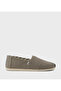 Mens Toms Heritage Canvas Slip-On Shoes Grey 10 - 2
