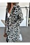 Robin Women's Hooded Bag Pocket Unlined Light Stamp Oversize Coat - 2