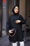 قميص تونيك بأزرار على شكل جزيرة