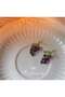 الأرجواني أقراط العنب مطرز