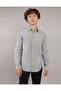 قميص AE Everyday Oxford بأزرار