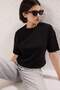 Siyah Nakış Detaylı Regular/Normal Kalıp Crop Örme T-Shirt TWOSS25TS00212 - 2