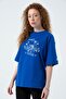 تي شيرت Surfing Paradise Saks Blue للجنسين بأكمام قصيرة مقاس كبير جدًا - 3