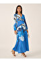 فستان ماكسي بقصة A وأكمام مكشوفة وطبعة تجريدية