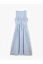 فستان طويل بطباعة Gingham بدون أكمام مع أزرار - 5