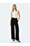 Crepe fabric scarf collar ruffle sleeveless shirt. - 2