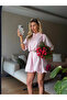 Pembe elbise
