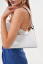 Shiny White Wrinkled Patent Leather Patterned Baguette Baguette Hand and Shoulder Bag Gc009001R