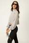 Weicher, schlichter Pullover mit Struktur - 3