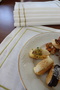 6 قطع مستطيلة باللون الإكرو الذهبي مطرز مفرش طاولة فردي - 4