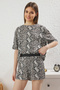 Black-Multicolor Snake Patterned Knitted Pajama Set with Elastic Waist Shorts Thmss25Pt00291