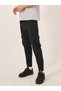 بنطال رياضي بقصّة Slim Fit وحاشية مرنة