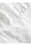 بلوزة بيضاء مطرزة بنمط مطرز على الصدر مع حمالة صدر أمامية، بلوزة بيضاء مطرزة بنمط مطرز - 4