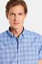 قميص رجالي ذو قصة كلاسيكية من القطن بجيب واحد وأزرار سفلية - 2