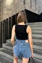 قميص بدون أكمام أساسي مع حزام مضلع أسود - 3