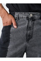 Color Block Mid Rise Relaxed Fit Jeans - 3