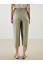 Textured Women's Capri with Elastic Waist - 4
