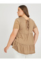 Plus Size Solid Tiered Back T-Shirt with Tie Detail - 4