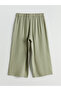 Textured Women's Capri with Elastic Waist - 6
