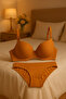 طقم حمالة صدر ولباس داخلي بدون حشوة من Underwire ذات جودة عالية ومزخرفة بالليزر - 7