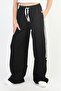 Girl's Casual Cut Combed Cotton Sweatpants with Pockets